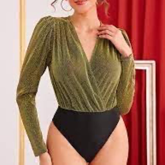SHEIN Tops - SHEIN Surplice Neck Glitter Spliced Bodysuit